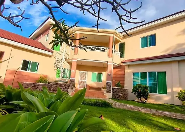 Cliff Syde 2br Whole Floor, Balcony And Seaviews Pooc