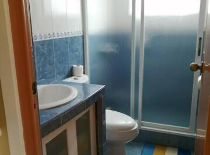 Cliff Syde 2br Whole Floor, Balcony And Seaviews * Pooc