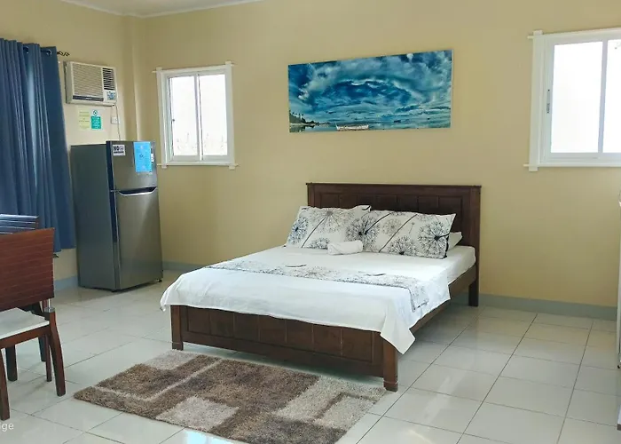 Cliff Syde 2br Whole Floor, Balcony And Seaviews
